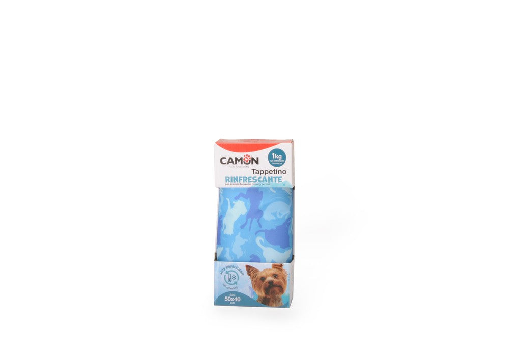 Vista laterale confezione tappetino Camon 50x40 cm con indicazioni grafiche d’uso