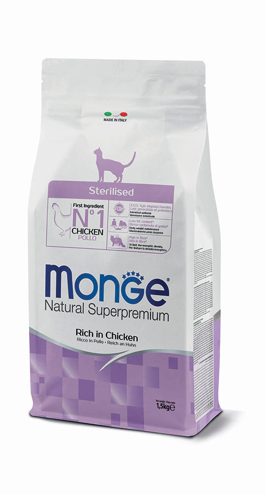 Monge alimento completo per gatti sterilizzati al pollo 1,5 kg, confezione bianca e lilla con gatto stilizzato