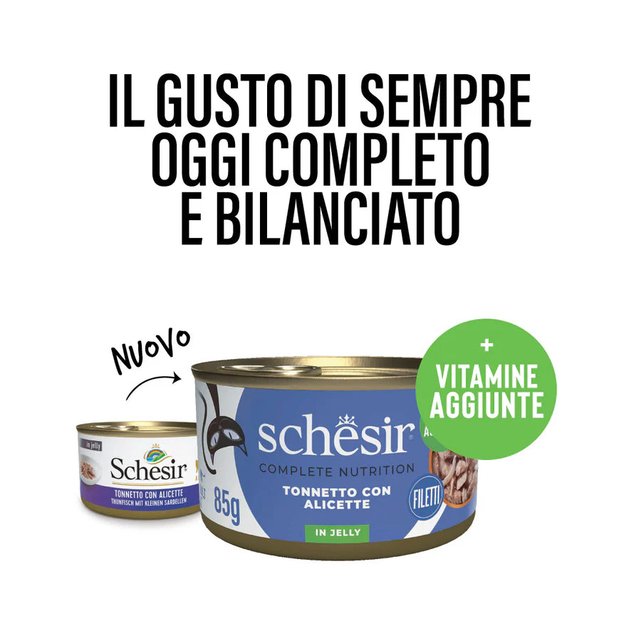 Confronto nuova e vecchia lattina Schesir tonnetto con alicette, con claim vitamine aggiunte